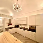 Apart Otel Hh Hermoso Housing
