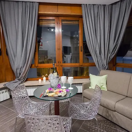 Hh Hermoso Housing Lejlighedshotel Alessandria