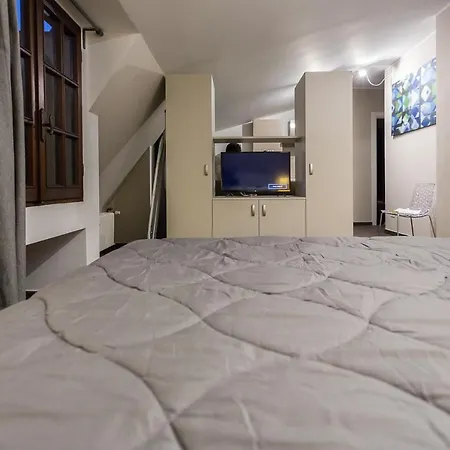 Hh Hermoso Housing