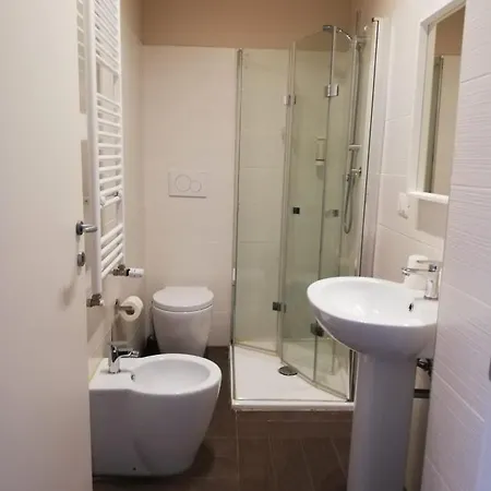 Hh Hermoso Housing Alessandria