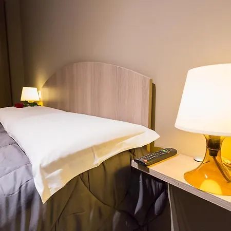 Hh Hermoso Housing Alessandria