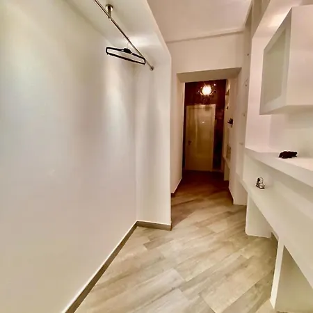 Hh Hermoso Housing Appart hôtel 3*