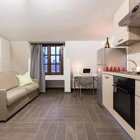 Hh Hermoso Housing Ξενοδοχείο με διαμερίσματα 3*