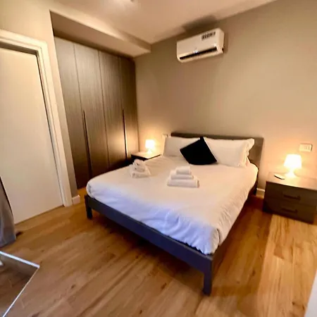 Ξενοδοχείο με διαμερίσματα Hh Hermoso Housing 2*
