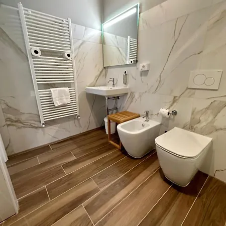 Hh Hermoso Housing Alessandria