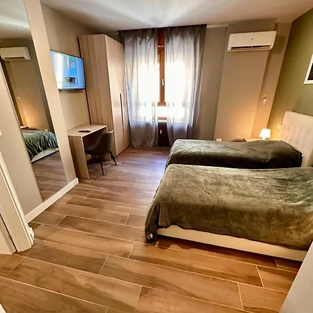 Hh Hermoso Housing شقة فندقية أليساندريا