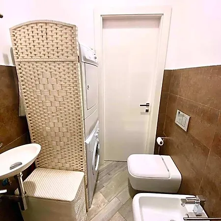 Hh Hermoso Housing 아파트호텔 3*