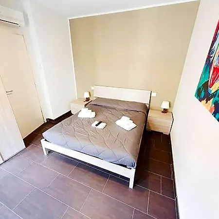 Hh Hermoso Housing 3* 알레산드리아
